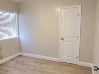 $2,150 / Month Apartment For Rent: 703 W. 79th St. Unit 5 - Kingston Management Gr...