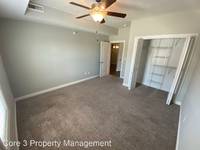 $1,450 / Month Apartment For Rent: 1037-1041 Ekstam Drive - 1037-206 - Core 3 Prop...