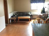 $1,200 / Month Apartment For Rent