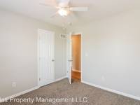 $2,135 / Month Home For Rent: 7211 E 163rd Ter - Atlas Property Management LL...