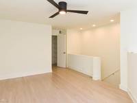 $2,195 / Month Apartment For Rent: Incredible 1 Bed, 1 Bath At Grace + Seminary (W...