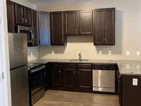 $1,625 / Month Apartment For Rent: 1325 Chelsea Ave Apt. 205 - Greenzang Propertie...