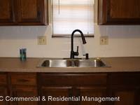 $1,600 / Month Home For Rent: 1132 NE 9th Street - KC Commercial & Reside...