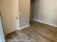 $1,015 / Month Apartment For Rent: 532 B Huron Drive West - K And G Management Com...