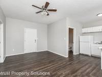 $800 / Month Apartment For Rent: 527 E Walnut ST - Deluxe 2 Bed, 2 Bath - Walnut...