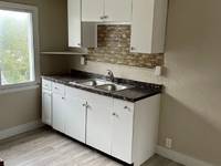 $825 / Month Apartment For Rent: 3127 W 70th St - 3127 W 70th St Unit 2 - Gentil...