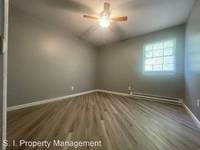 $700 / Month Apartment For Rent: 500 N Westridge - B8 - S. I. Property Managemen...
