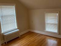 $925 / Month Apartment For Rent: 435 Loudon Road - #4 - Paragon Residential Mana...