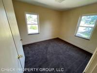 $700 / Month Apartment For Rent: 601 Plainview Avenue Unit 3 - CHECK PROPERTY GR...