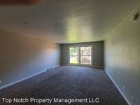 $815 / Month Apartment For Rent: 2925 Dubuque Street - 4N - Top Notch Property M...