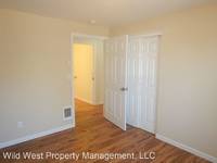 $1,875 / Month Apartment For Rent: 2379 NE Tennessee Lane - Wild West Property Man...