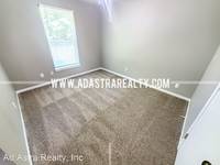 $1,195 / Month Home For Rent: 141 N Crest Dr - Ad Astra Realty, Inc | ID: 114...