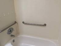$650 / Month Apartment For Rent: 6407 Harvey B - Room 6 - Lakeside Property Mana...