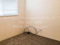$1,450 / Month Apartment For Rent: 559 Greenwood Dr. NE #07 - Bertolucci Managemen...