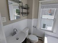 $1,850 / Month Apartment For Rent: 39 Cumberland Rd - Upstairs Unit - Sullivan Man...