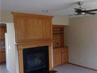$1,395 / Month Apartment For Rent: 5907 Townsend Ave - Metro Realty Group Trust | ...