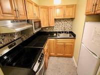 $1,650 / Month Apartment For Rent: East Arlington 1BR - Heat, Hot Water And Parkin...
