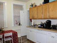 $5,500 / Month Apartment For Rent