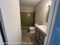 $895 / Month Apartment For Rent: 3802 Panorama Ave NW #3 - Roanoke Rental Homes,...