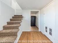 $850 / Month Apartment For Rent: 929 5th St. - Unit 3 - Mallard Rents (Double Bl...