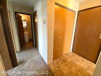 $695 / Month Apartment For Rent: 2414 3rd Ave N Apt 7 - River Rock Property, LLC...