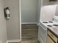 $850 / Month Apartment For Rent: Beds 2 Bath 1 Sq_ft 925- Marathon Property Solu...