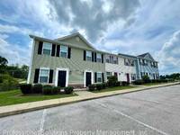 $990 / Month Apartment For Rent: Desirable Townhouse Living - Professional Solut...