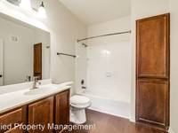 $1,250 / Month Apartment For Rent: 2410 Jack Finney Blvd. - 990 Sq. Ft. 2x2 - Alli...