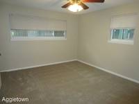 $645 / Month Apartment For Rent: 1620 Fairchild - Fairchild 1620 #3 - Aggietown ...