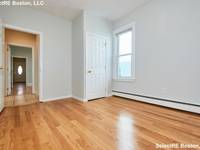 $2,700 / Month Apartment For Rent