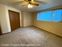 $1,300 / Month Apartment For Rent: 2213 Kennedy Ave - Lower - Clooten Property Man...