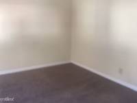 $1,825 / Month Apartment For Rent: Amazing 2Br In Melrose Laundry/Parking No Fee D...