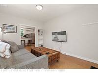 $1,795 / Month Home For Rent: 9139 SW Terwilliger Blvd - Rent Portland Homes ...