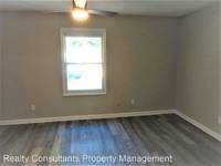 $1,395 / Month Apartment For Rent: 604 Iredell Avenue Unit 1 - MUST SEE! 604 E Ire...