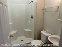 $595 / Month Apartment For Rent: 5917 W Plank Rd. - Unit 6 - RE/MAX Traders Unli...
