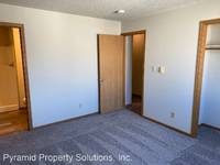 $1,050 / Month Apartment For Rent: 1207 E Bell Ave Unit 27 - Pyramid Property Solu...