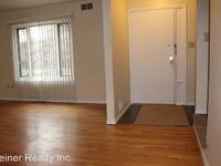 $1,640 / Month Apartment For Rent: Trenton Square Townhomes - 543 543 South Trento...