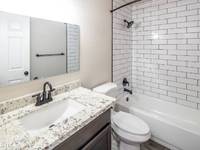 $1,595 / Month Apartment For Rent: Beds 2 Bath 1 Sq_ft 940- Www.turbotenant.com | ...