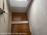 $1,225 / Month Apartment For Rent: 585 Fountain Ln Unit A - Table Rock Village | I...