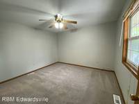 $1,025 / Month Apartment For Rent: 617 Garfield Avenue - RBM Edwardsville | ID: 11...