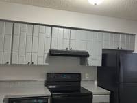 $1,035 / Month Apartment For Rent: 1000 S Woodlawn Street - 505 - Parke East Townh...