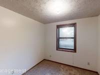 $2,300 / Month Apartment For Rent: 305 N Salisbury - Unit 7 - Stratford II | ID: 1...