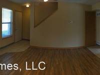 $900 / Month Apartment For Rent: 3801 Clinton Parkway - Lorimar Townhomes, LLC |...
