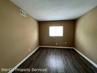 $600 / Month Apartment For Rent: 475 W. Grand Ave, - 26 - ManCo Property Service...