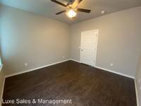$1,545 / Month Apartment For Rent: 2201 Camino Del Plaza Lane - Luxe Sales & M...