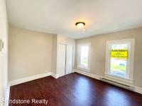$675 / Month Apartment For Rent: 526-528 Hamilton Ave - 526 Up Front - Sandstone...