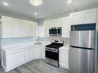 $1,700 / Month Apartment For Rent: 421 Central Avenue - Unit 4R - PCG Property Man...