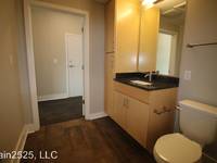 $1,995 / Month Apartment For Rent: 2525 E. Main Street - APT 728 - Main2525 | ID: ...