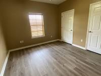 $850 / Month Apartment For Rent: 508 W Lagrange Street Unit #3 - Flavin Property...