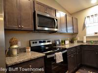 $1,275 / Month Apartment For Rent: 2580 Gates Drive Unit 1708 - Valley Bluff Townh...